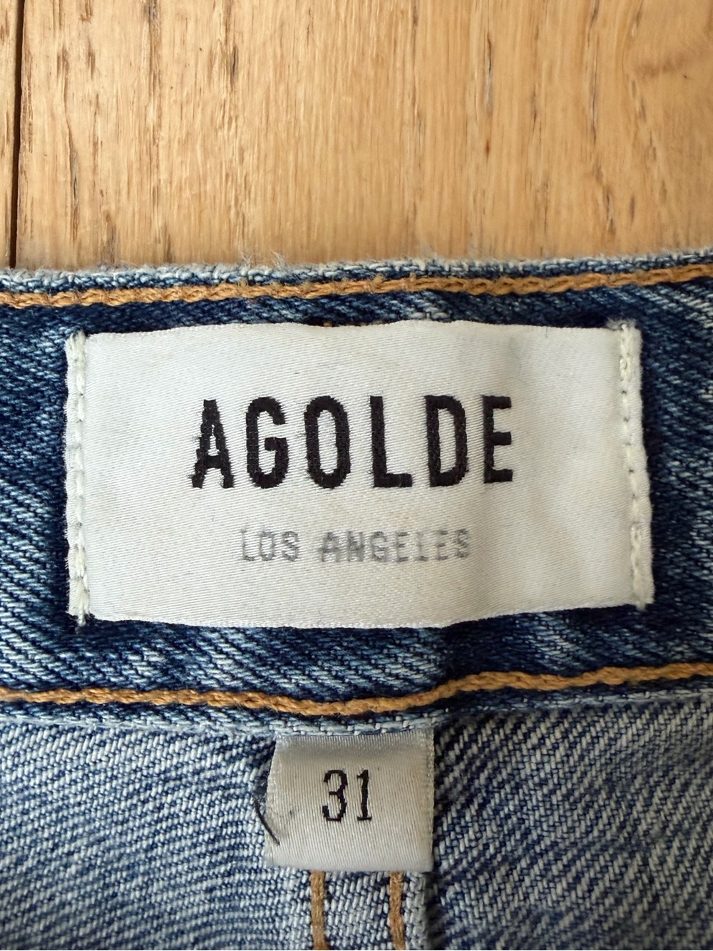AGOLDE Riley High Rise Straight Crop; Color Frequency; Size 31 - Picture 5 of 5